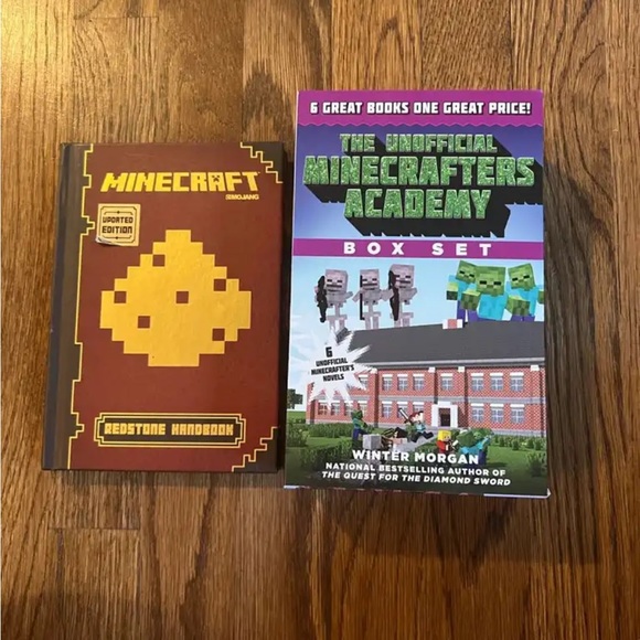 The Unofficial MINECRAFTERS Academy Box Set
books + Redstone Handbook Minecraft - Picture 3 of 4
